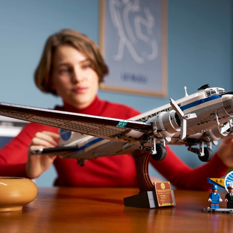 LEGO Icons 11378 Dopravní letoun Douglas DC-3 PAN AM