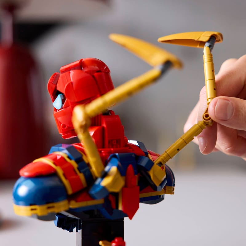 LEGO Marvel 76326 Busta Iron Spider-Mana
