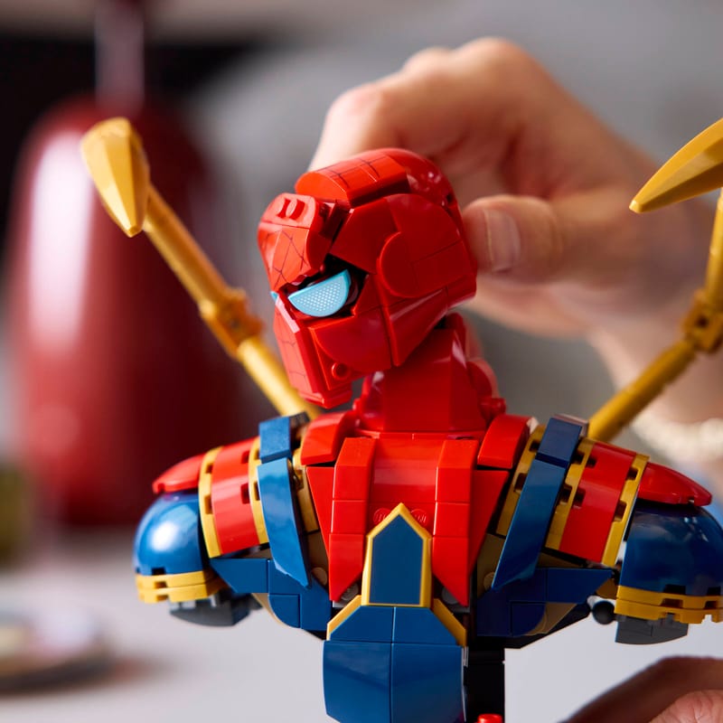 LEGO Marvel 76326 Busta Iron Spider-Mana