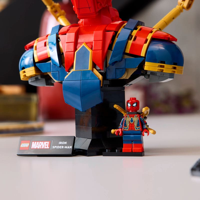 LEGO Marvel 76326 Busta Iron Spider-Mana
