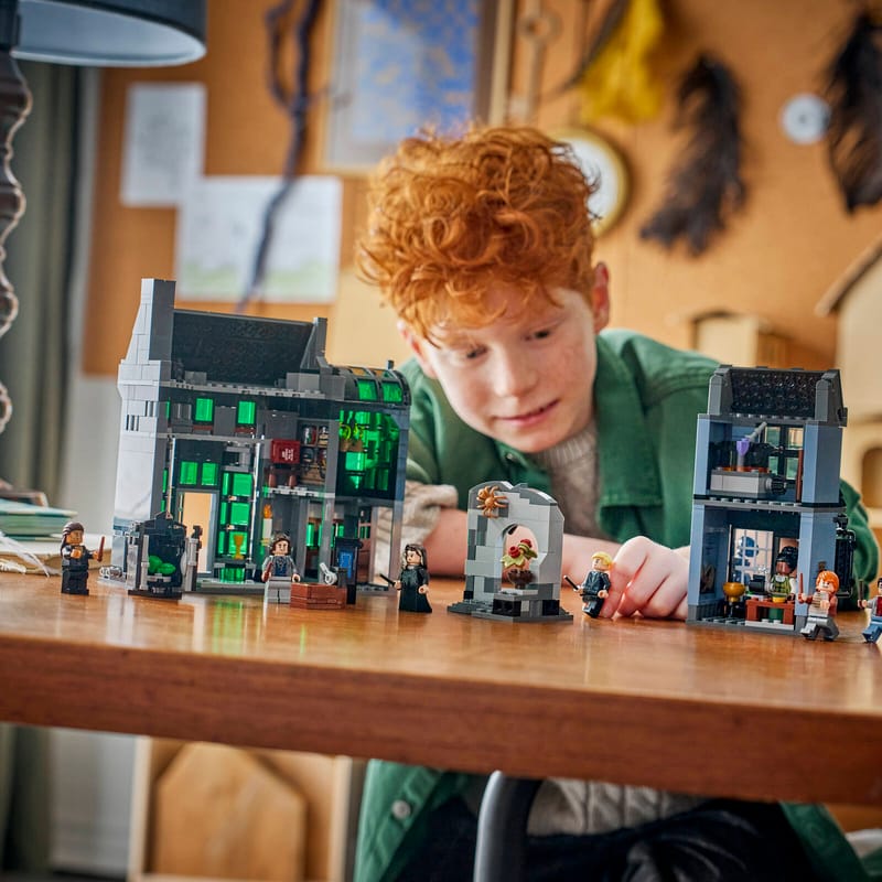 LEGO 76471 Kouzelnické obchody v Obrtlé ulici