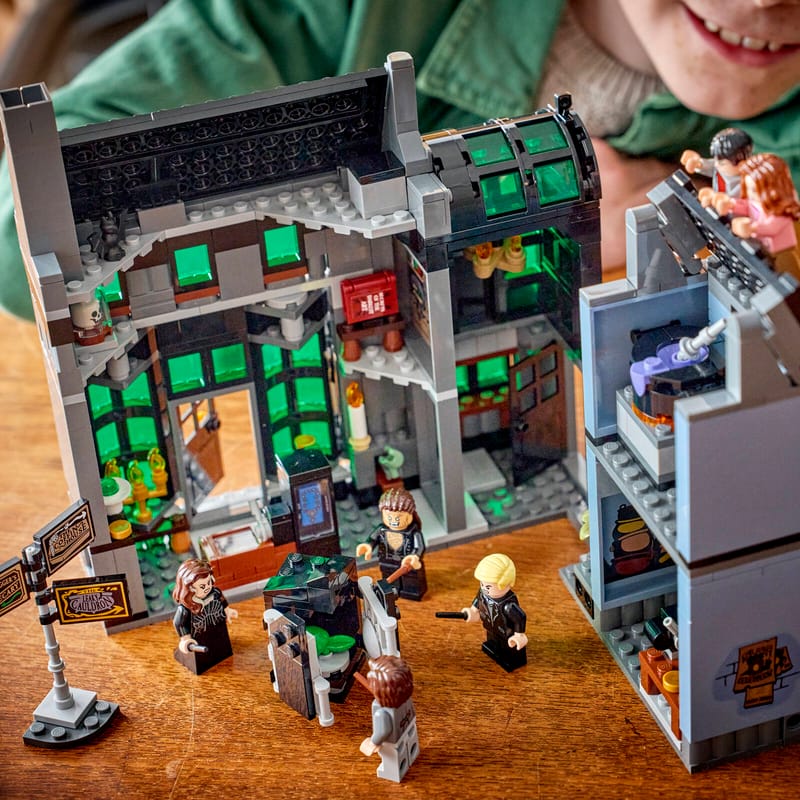 LEGO 76471 Kouzelnické obchody v Obrtlé ulici