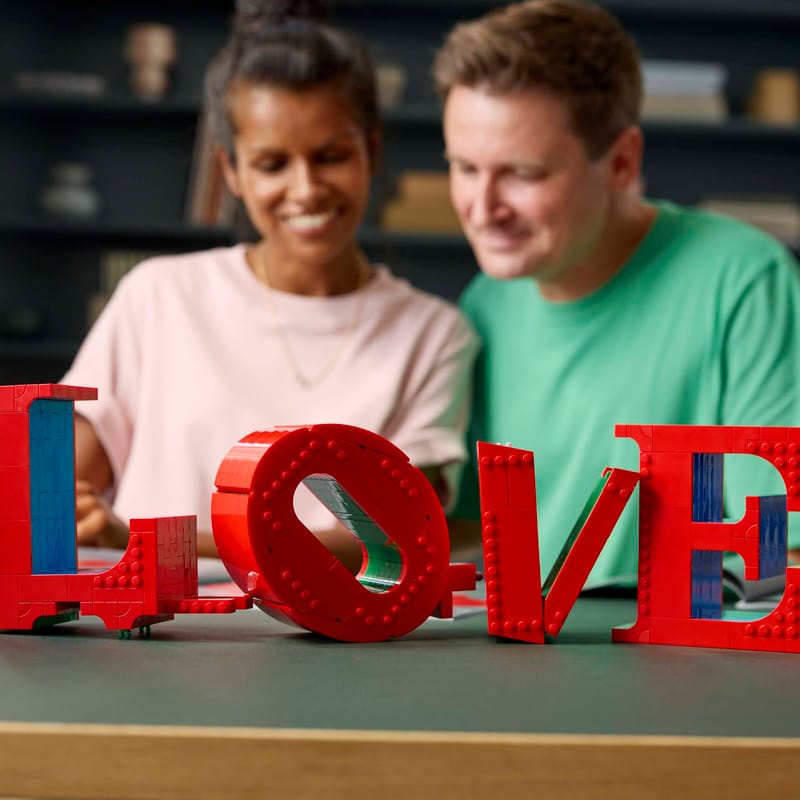 LEGO® Art 31214 LOVE