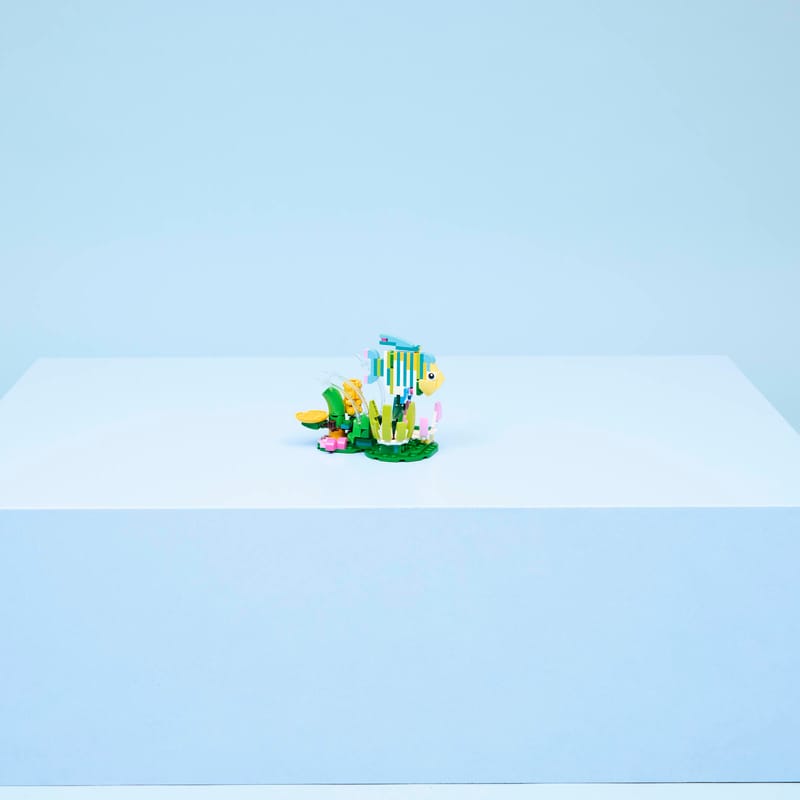 LEGO® Creator 3 v 1 31384 Divoká zvířata: Barevný kolibřík