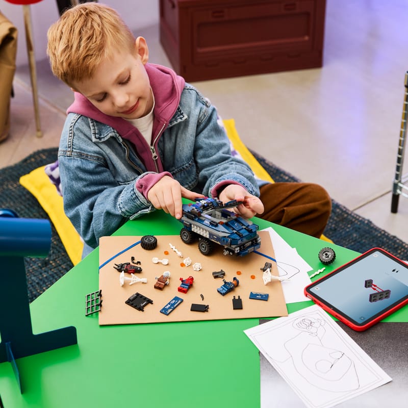 LEGO® Marvel 76349 Spider-Man a honička za vězeňským transportérem