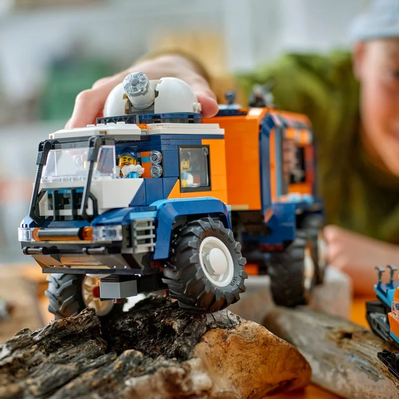 LEGO City 60471 Nákladní auto s laboratoří pro průzkumníky Arktidy — obrázek 7