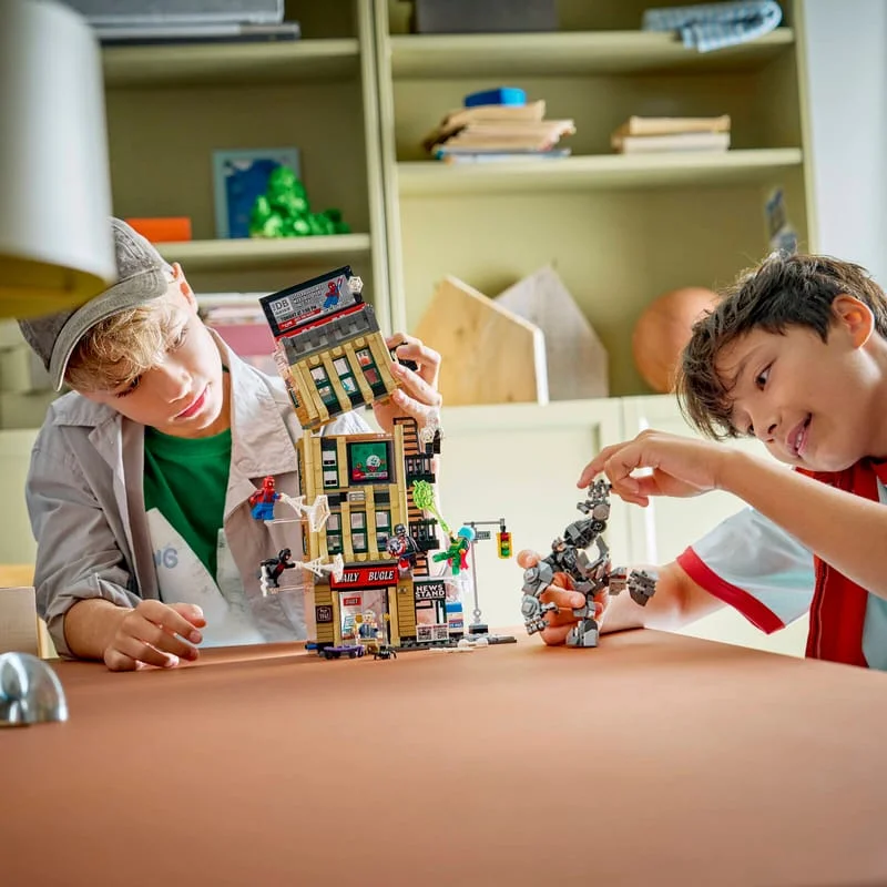 LEGO Marvel 76342 Spider-Man vs. Mysterio: Daily Bugle — obrázek 7