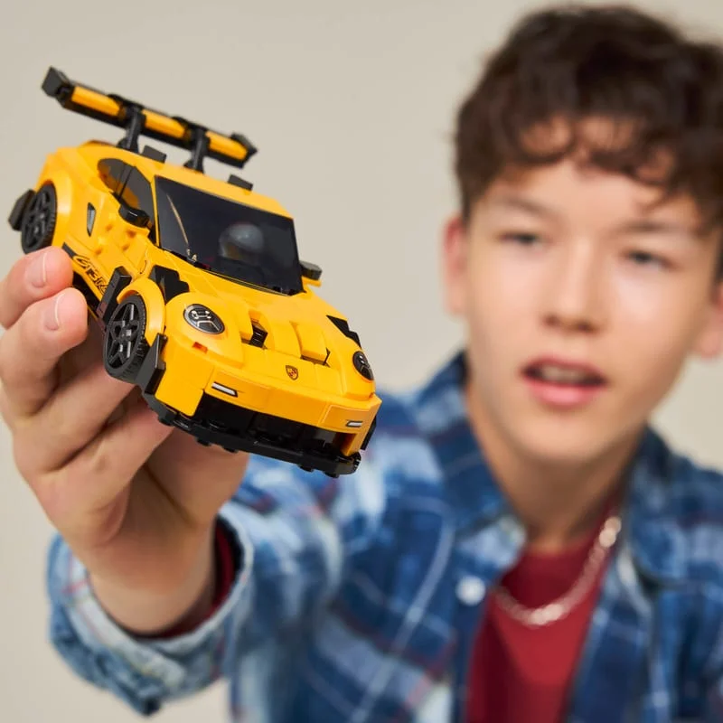 LEGO Speed Champions 77239 Superauto Porsche 911 GT3 RS — obrázek 7