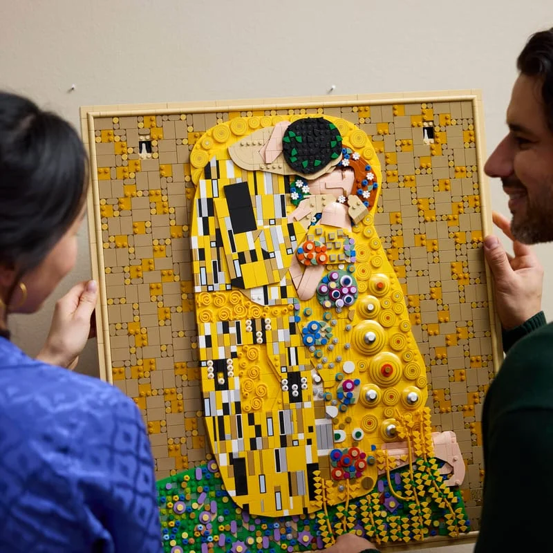 LEGO Art 31221 Gustav Klimt – Polibek — obrázek 10