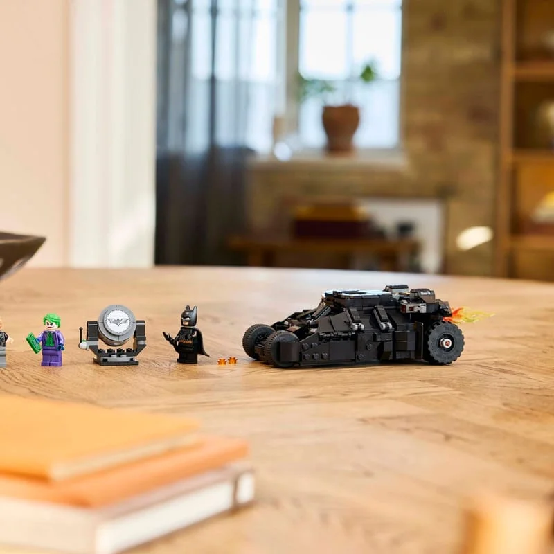LEGO Batman 76303 Tumbler vs. Two-Face a Joker — obrázek 8