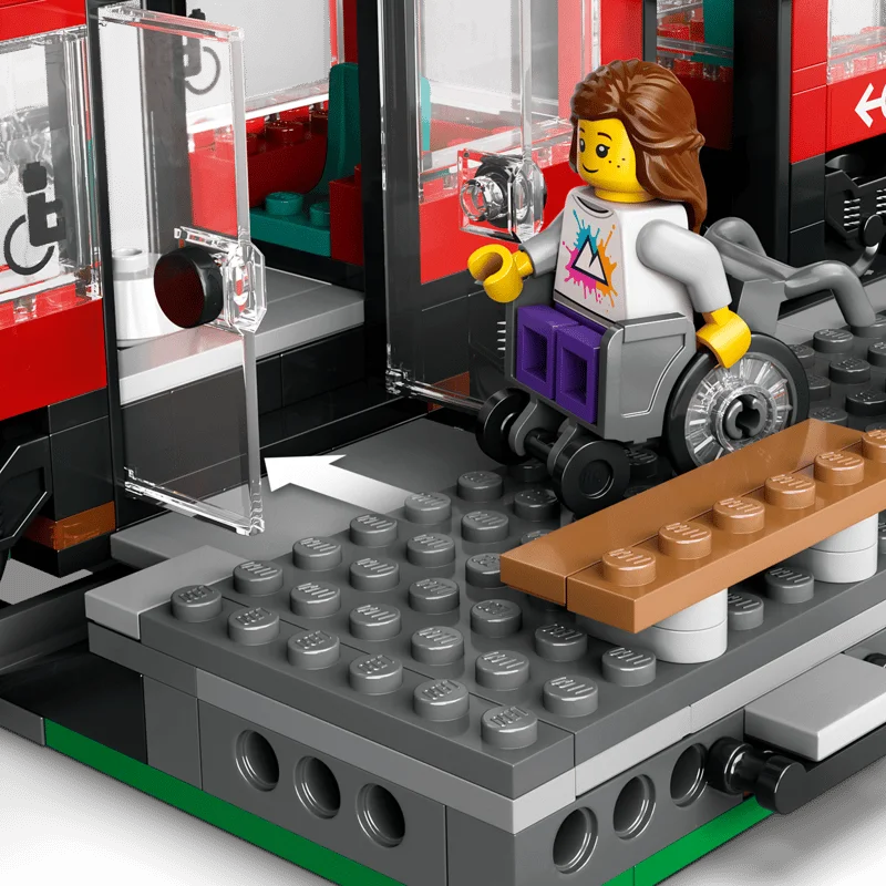 LEGO City 60423 Tramvaj a zastávka v centru města — obrázek 6