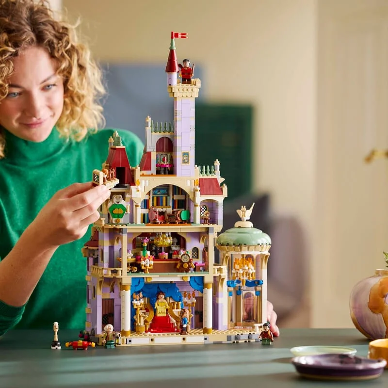 LEGO Disney 43263 Zámek z filmu Kráska a zvíře — obrázek 7
