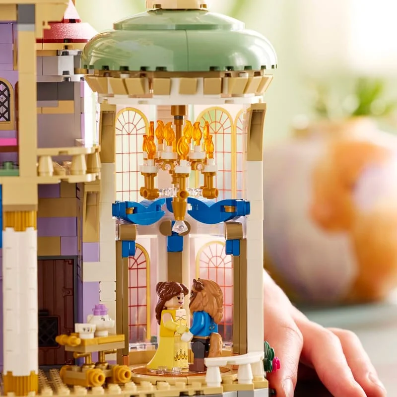 LEGO Disney 43263 Zámek z filmu Kráska a zvíře — obrázek 8
