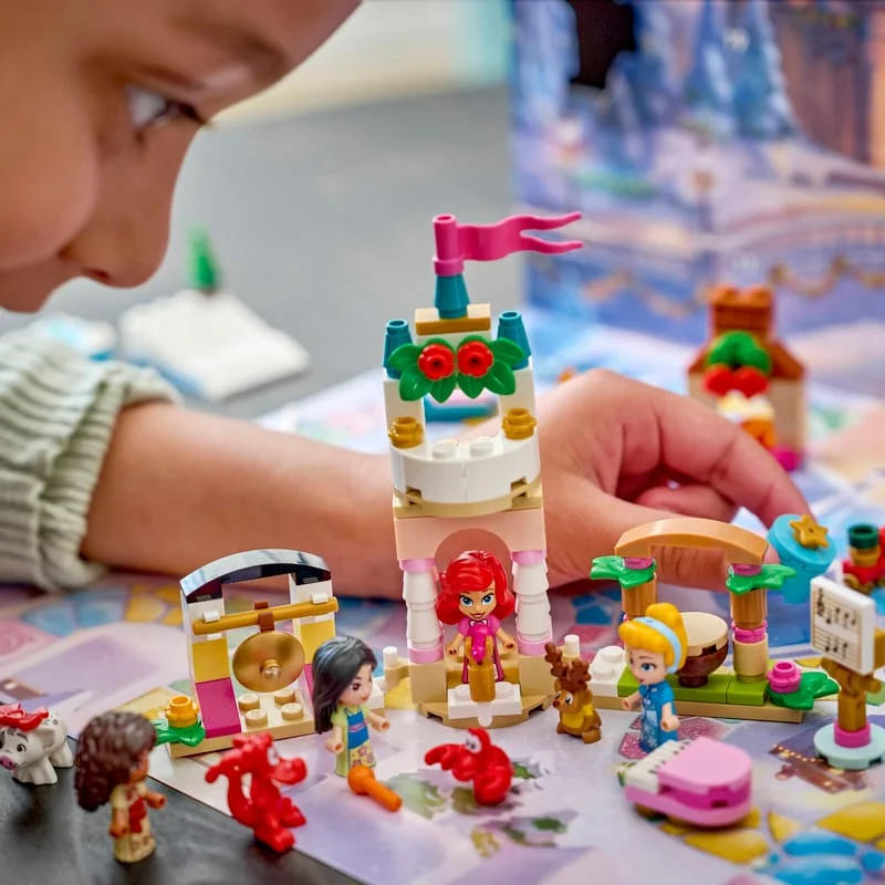 LEGO Disney 43298 Adventní kalendář 2026 — obrázek 6