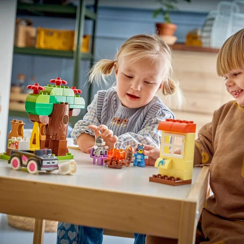 LEGO DUPLO Bluey 10469 Muffin, Bluey a rozvoz pizzy — obrázek 7
