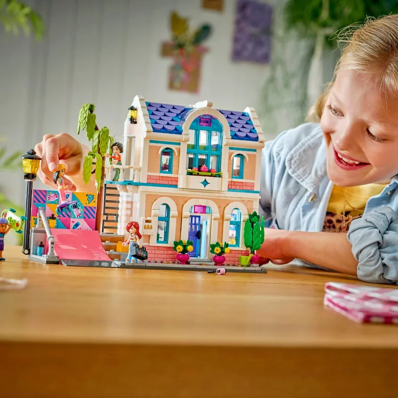 LEGO Friends 42687 Liann a její rodinný dům — obrázek 9