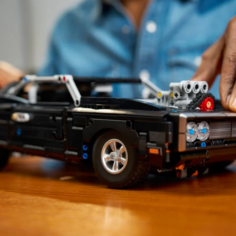 LEGO Technic 42231 Fast & Furious Dodge Charger R/T — obrázek 10