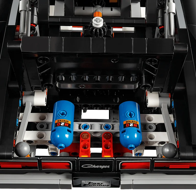 LEGO Technic 42231 Fast & Furious Dodge Charger R/T — obrázek 6