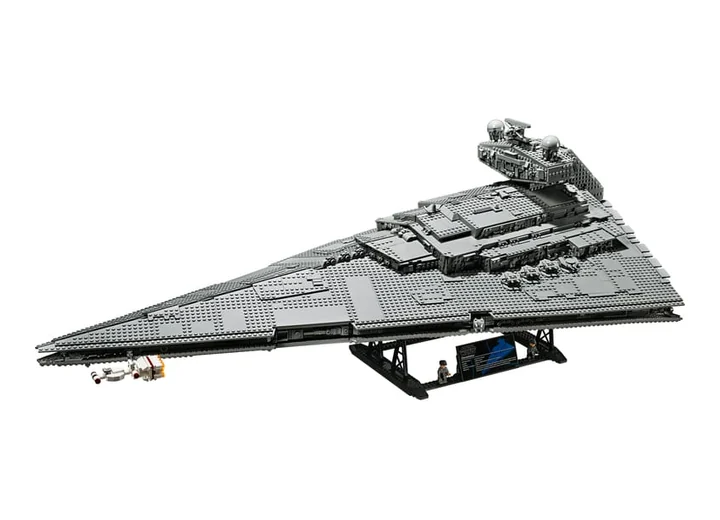29. LEGO Star Wars 75252 - Imperiální hvězdný destruktor UCS
